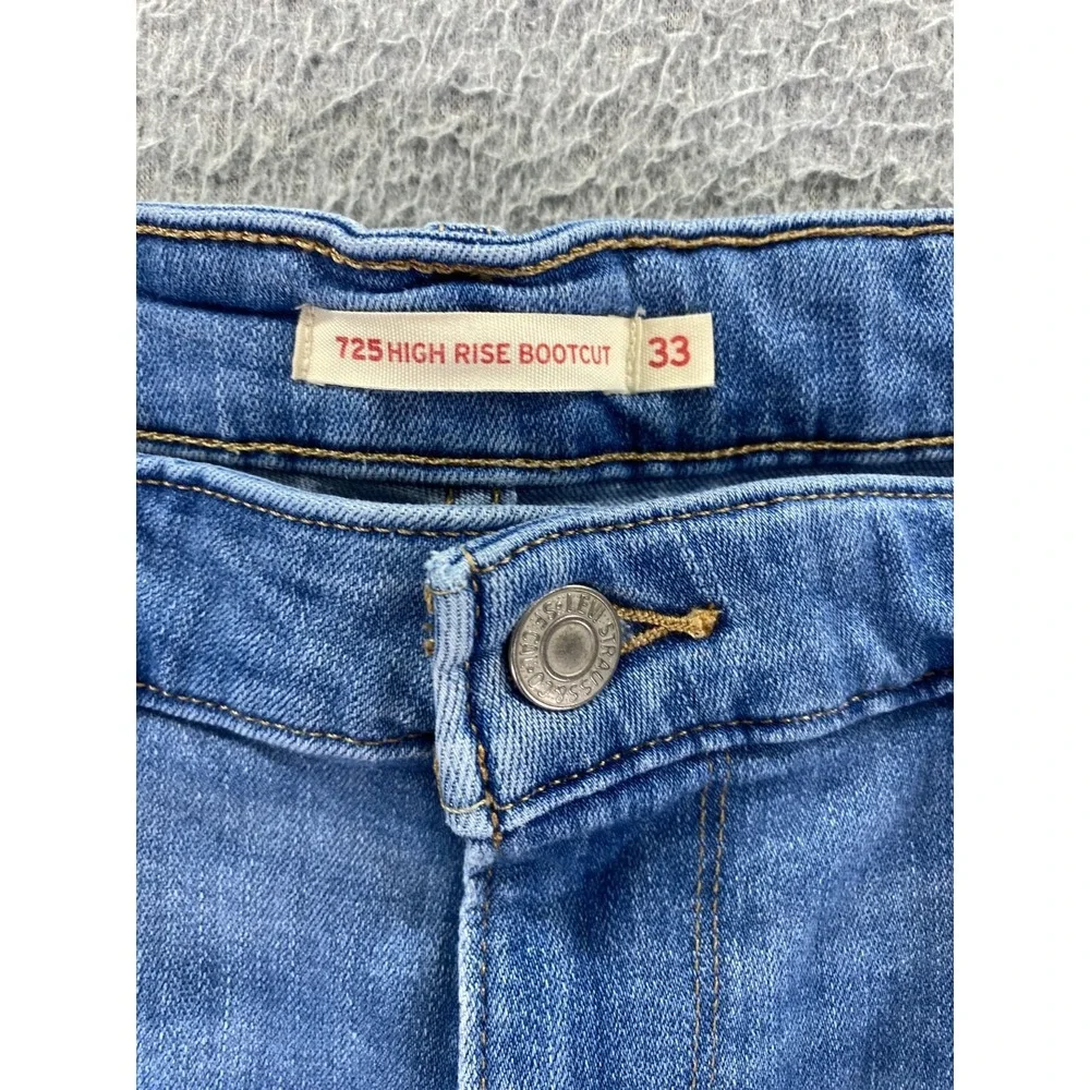 Levis please be